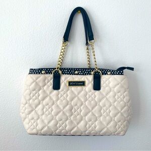 BETSEY JOHNSON quilted purse in white leather with black accents